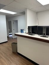 30 Aulike St, Kailua, HI for lease Interior Photo- Image 2 of 9