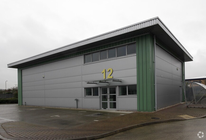 19 Commerce Way, Croydon à louer - Photo principale - Image 1 de 2