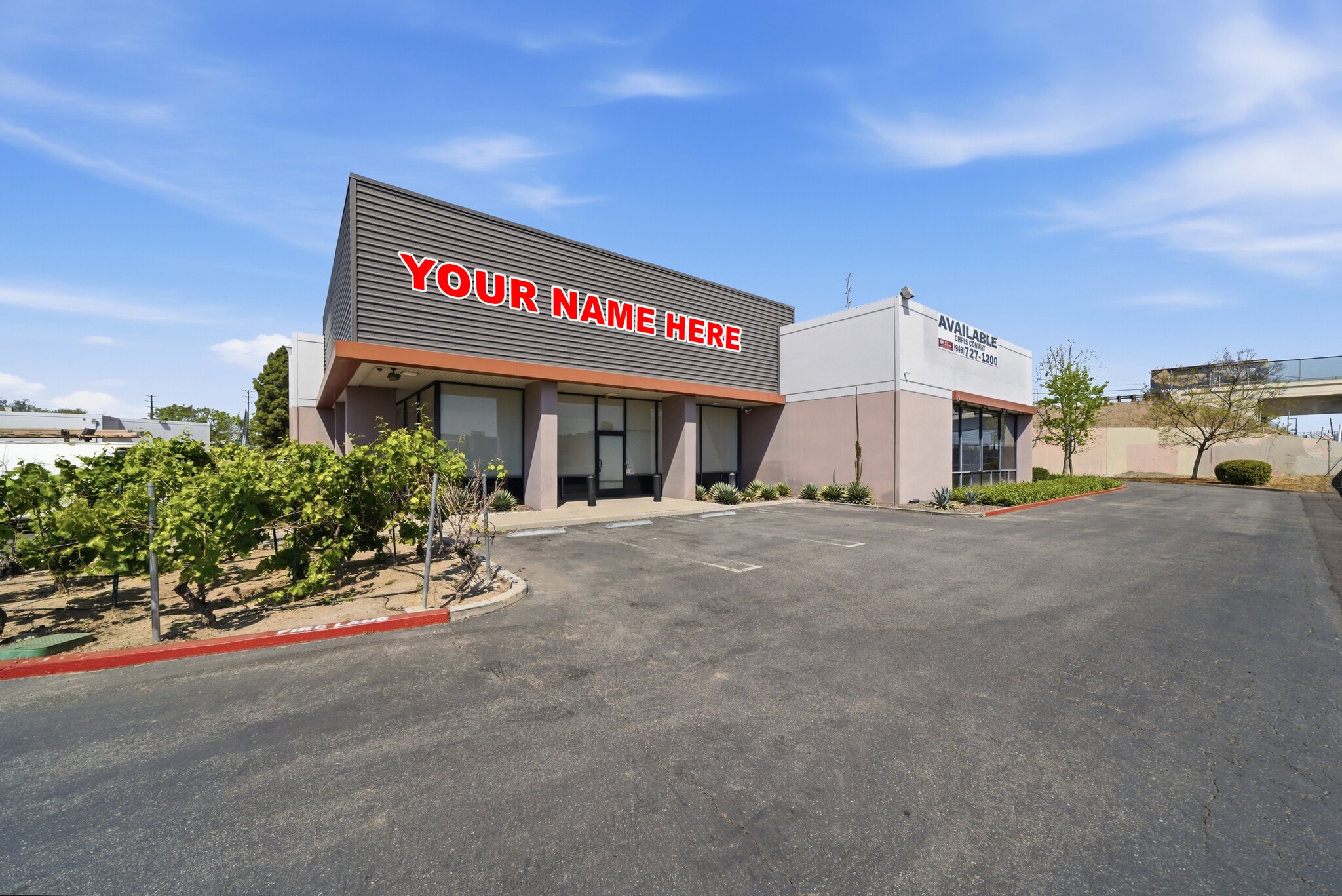 1544 E Warner Ave, Santa Ana, CA à vendre Photo principale- Image 1 de 19