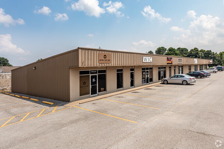 1810 W Sunset Ave, Springdale, AR à vendre - Photo du bâtiment - Image 3 de 14