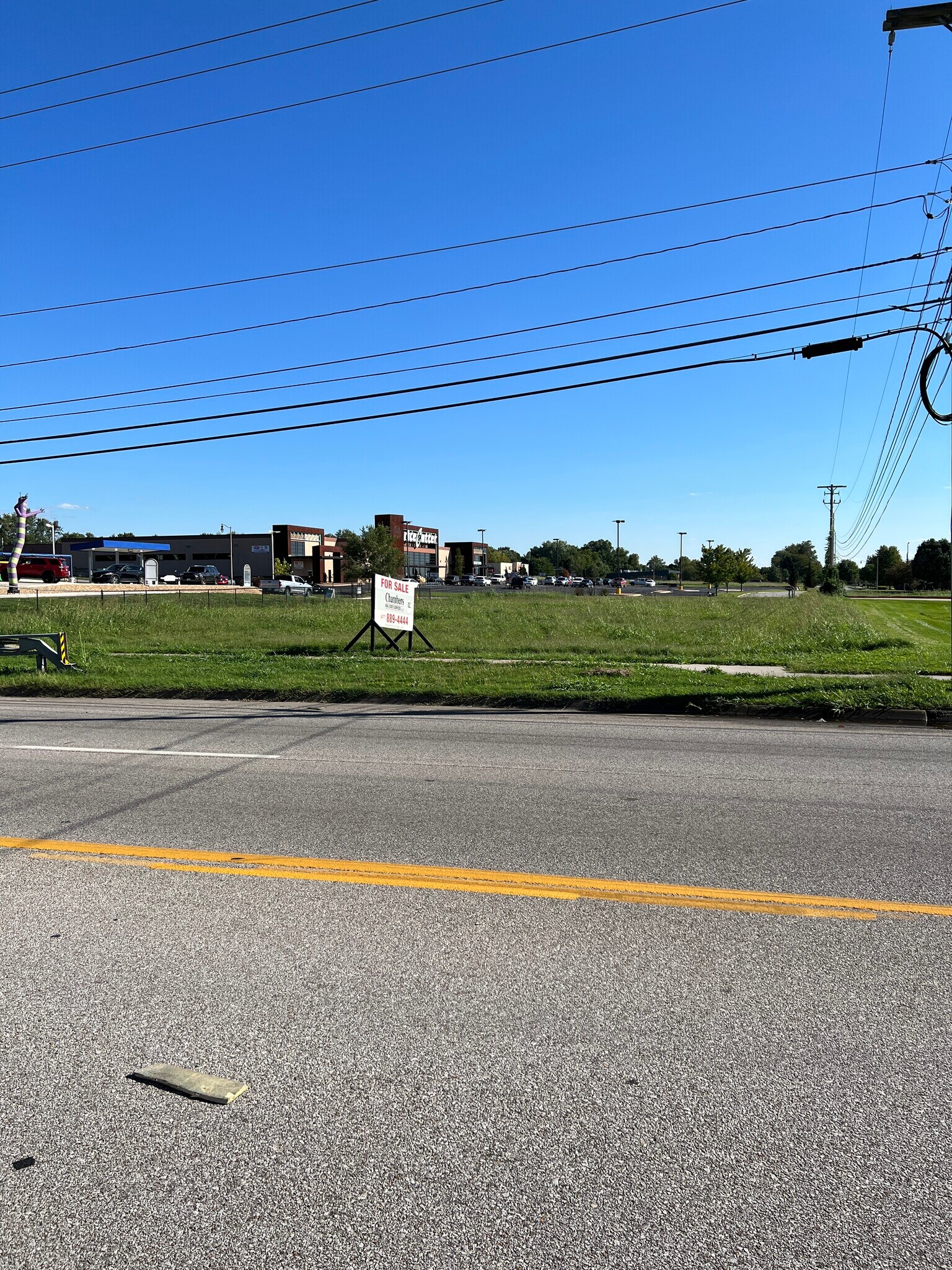 3412 W Chestnut Expy, Springfield, MO for sale Primary Photo- Image 1 of 2