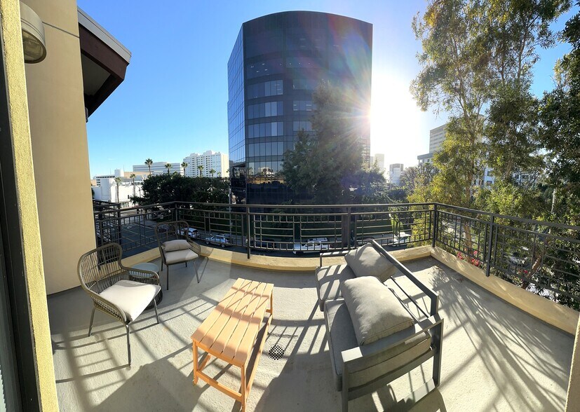 1149 3rd St, Santa Monica, CA à louer - Photo du bâtiment - Image 2 de 25