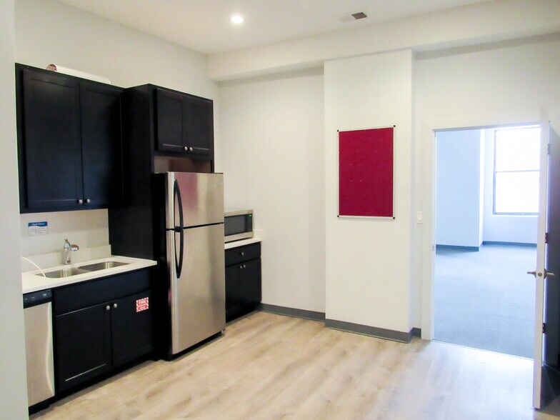 2210-2216 S Michigan Ave, Chicago, IL à louer - Photo intérieure - Image 2 de 36