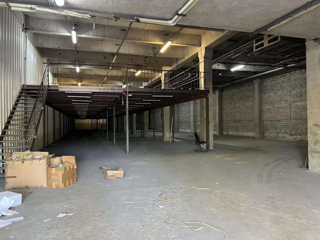 Bureau dans Garges-lès-Gonesse à louer Photo du bâtiment- Image 1 de 2