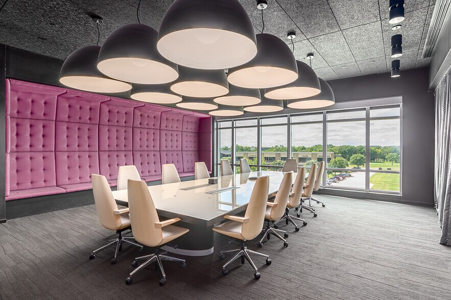 6800 Weiskopf Ave, McKinney, TX à louer - Photo du bâtiment - Image 3 de 12