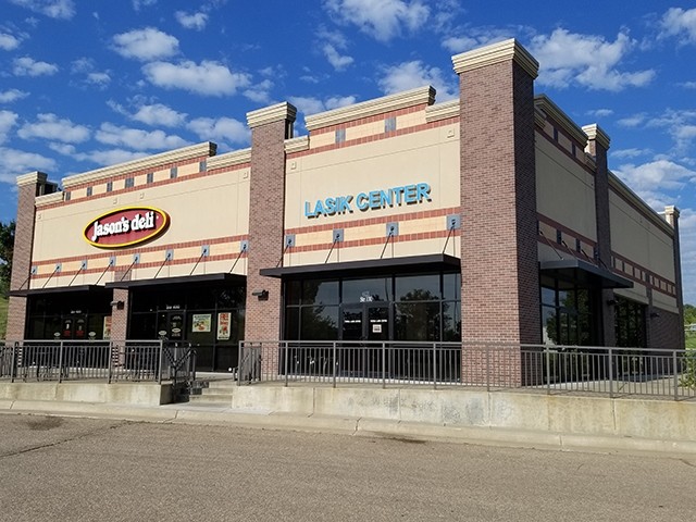 6121 SW 12th St, Topeka, KS à vendre - Photo du bâtiment - Image 3 de 6