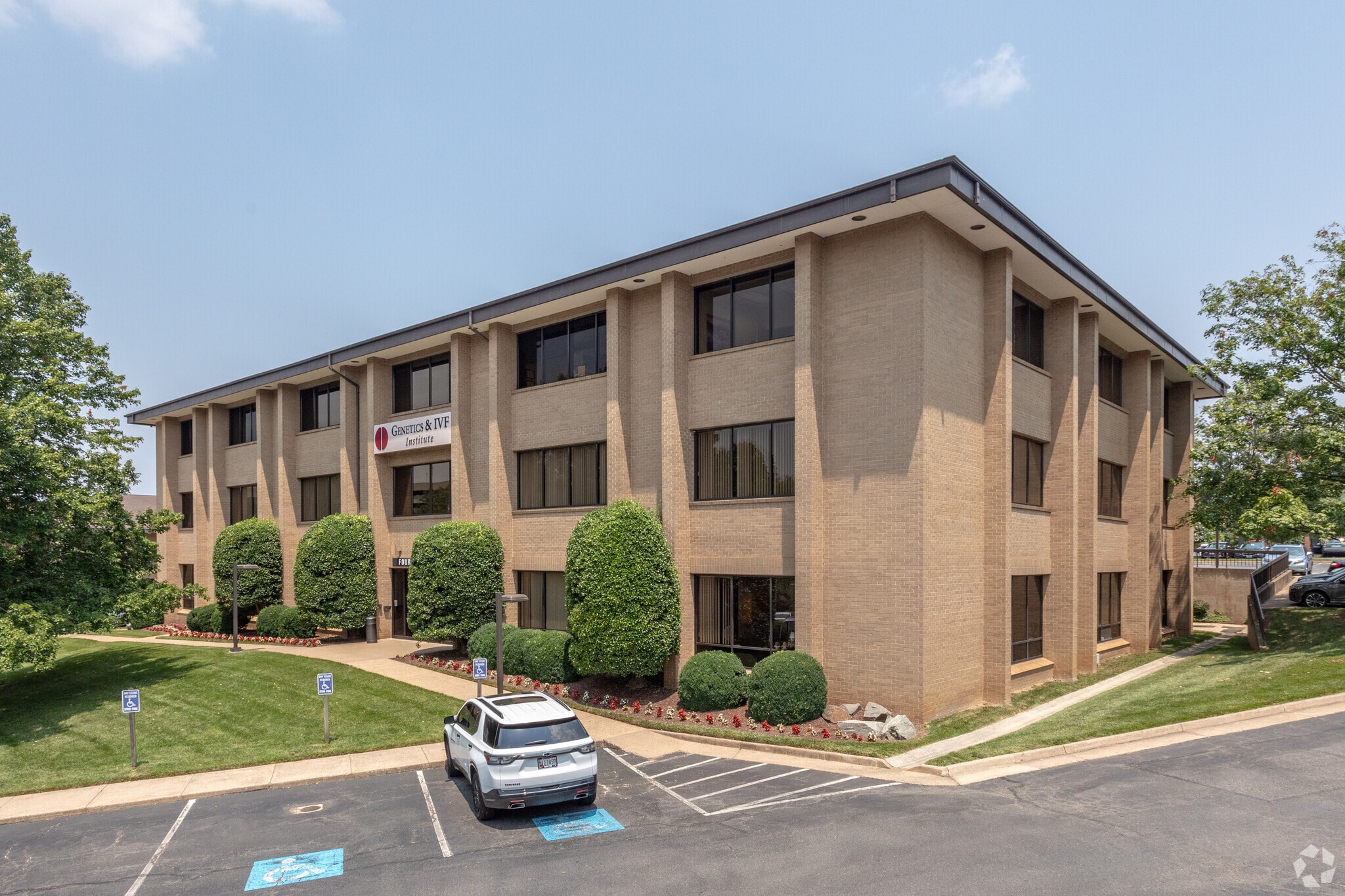 3015 Williams Dr, Fairfax, VA for lease Primary Photo- Image 1 of 3