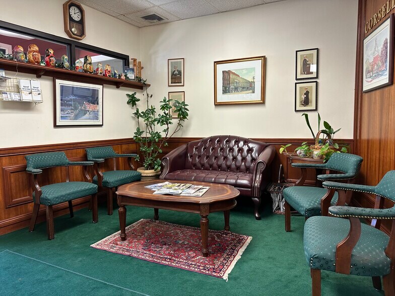 8-10 Byington Pl, Norwalk, CT à louer - Photo intérieure - Image 3 de 14