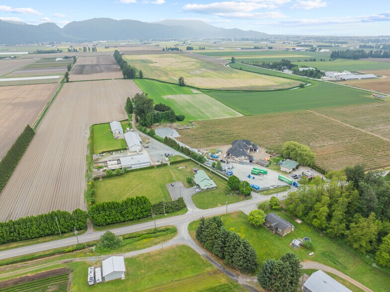 38604 No. 5 Rd, Abbotsford, BC à vendre - Photo du bâtiment - Image 3 de 23