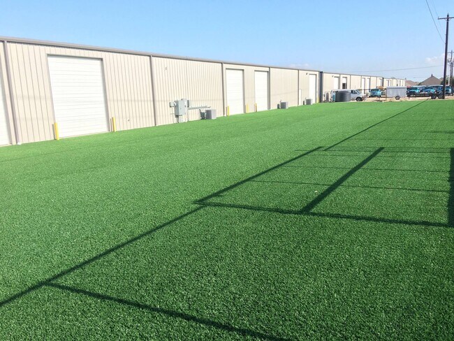 Plus de détails pour 2163 Golden Heights Rd, Fort Worth, TX - Local d'activités à louer