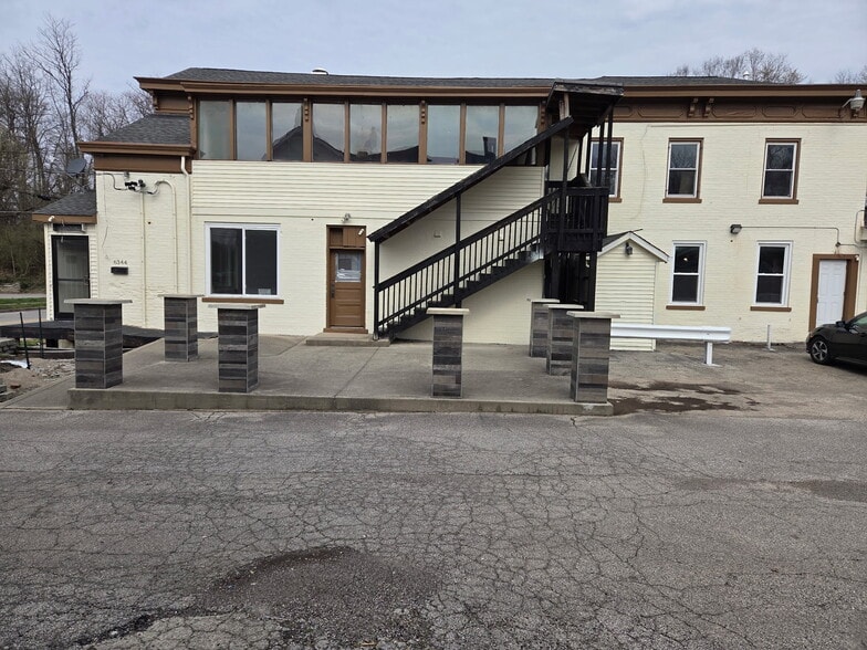 6344 Gracely Dr, Cincinnati, OH for sale - Building Photo - Image 2 of 10