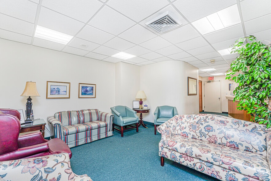 705 86th St, Brooklyn, NY for sale - Building Photo - Image 3 of 16