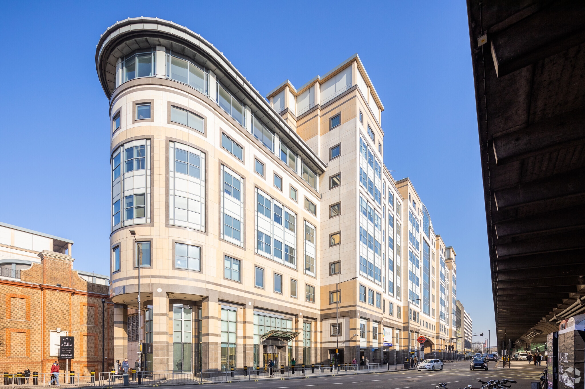 1 Hammersmith Broadway, London for lease Primary Photo- Image 1 of 13