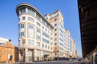 Plus de détails pour 1 Hammersmith Broadway, Londres - Commerce de détail à louer