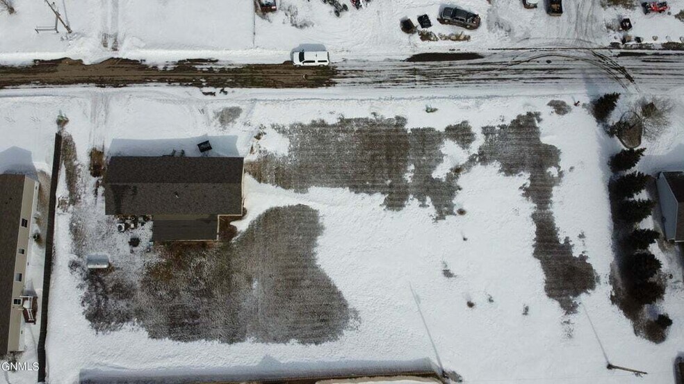 1404 49th St W, Williston, ND à vendre - Photo du bâtiment - Image 2 de 5