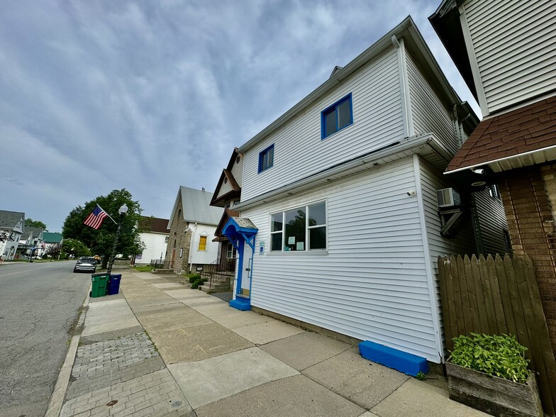 1094 E Lovejoy St, Buffalo, NY à vendre - Photo du b timent - Image 3 de 32