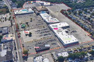 More details for 825-895 W Montauk Hwy, West Babylon, NY - Retail for Lease