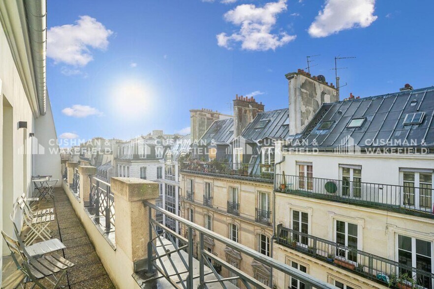 50 Rue De Paradis, Paris for lease - Building Photo - Image 3 of 18