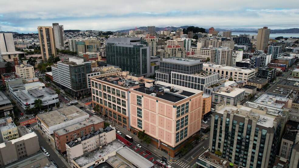 1000 Van Ness Ave, San Francisco, CA à louer - Vidéo aérienne - Image 2 de 14
