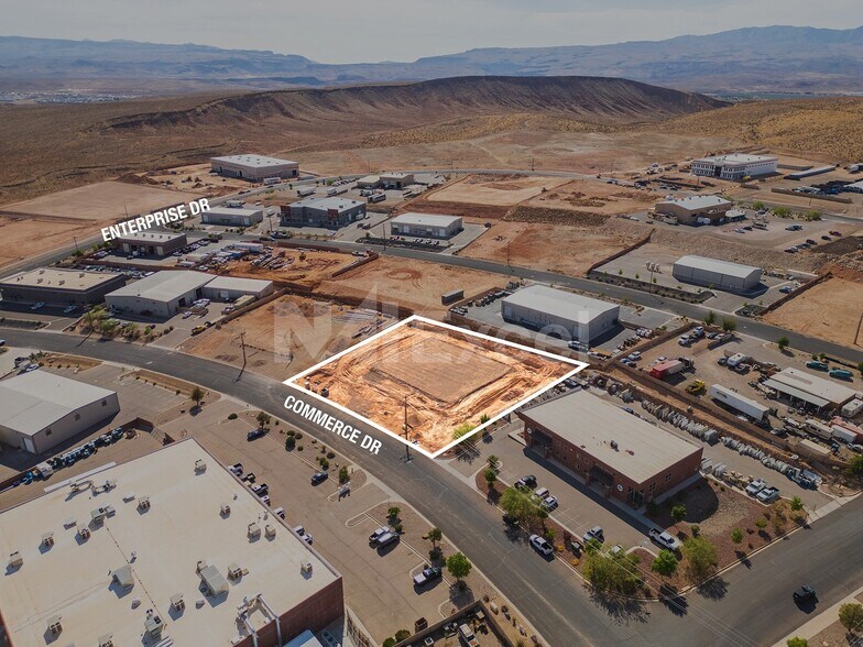 4460 Commerce Dr, St George, UT à vendre - Photo du bâtiment - Image 3 de 14