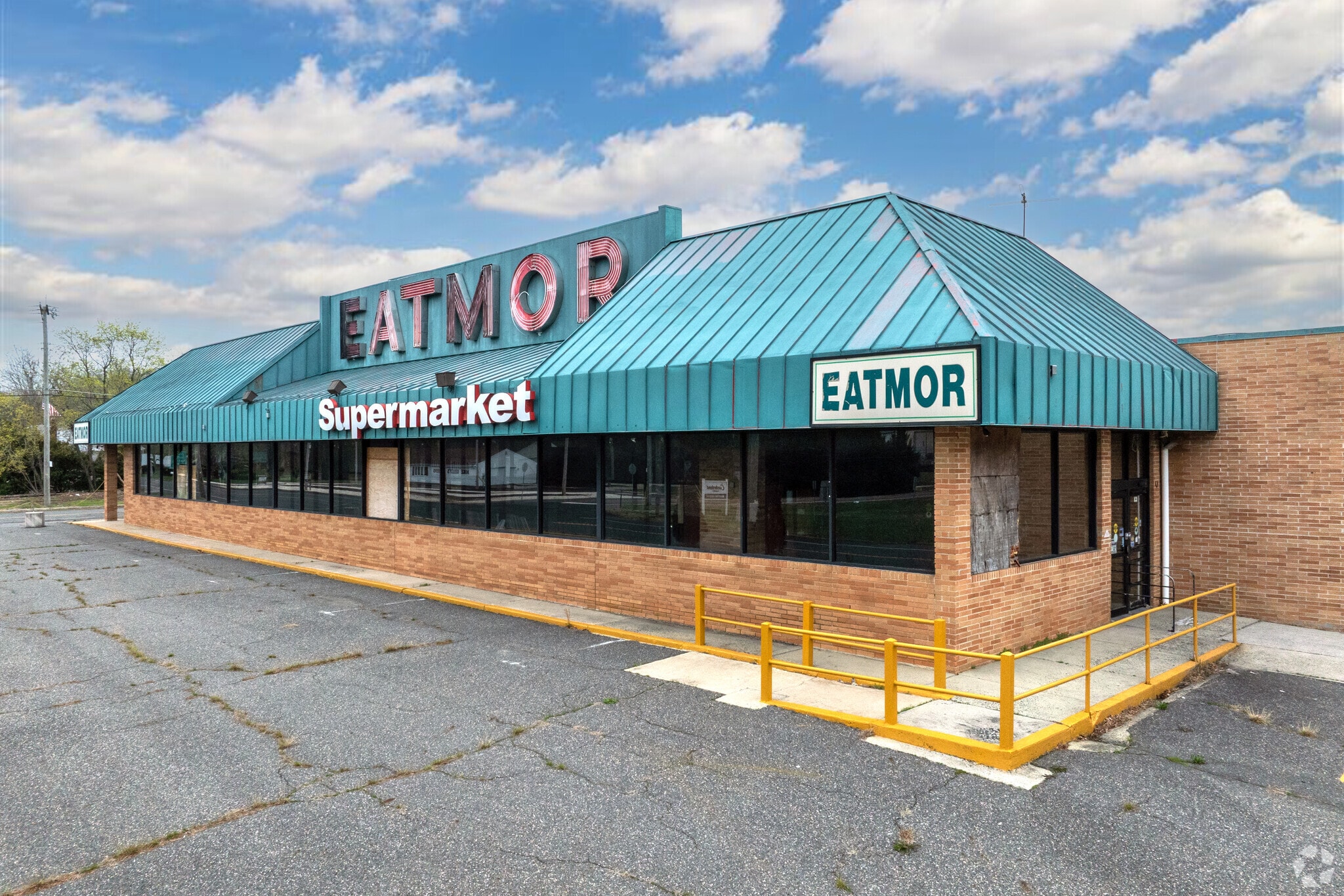 854-856 Landis Ave, Pittsgrove Township Salem, NJ for lease Primary Photo- Image 1 of 24