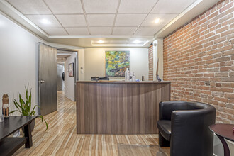 336-340 Rue Sherbrooke E, Montréal, QC for lease Interior Photo- Image 2 of 7