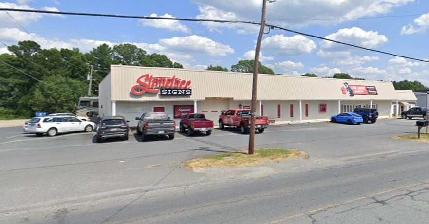 2011 S Fayetteville St, Asheboro, NC for lease Primary Photo- Image 1 of 2