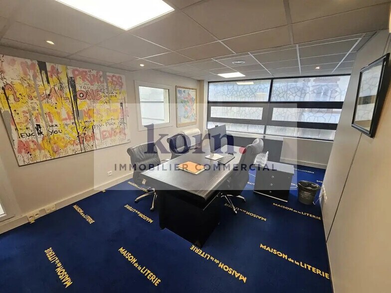 Office in Suresnes for sale - Interior Photo - Image 2 of 9