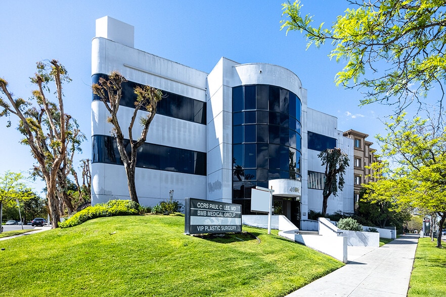 4160 Wilshire Blvd, Los Angeles, CA for lease - Building Photo - Image 3 of 11