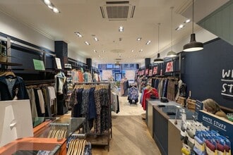 22B High St, Weybridge for lease Interior Photo- Image 2 of 6