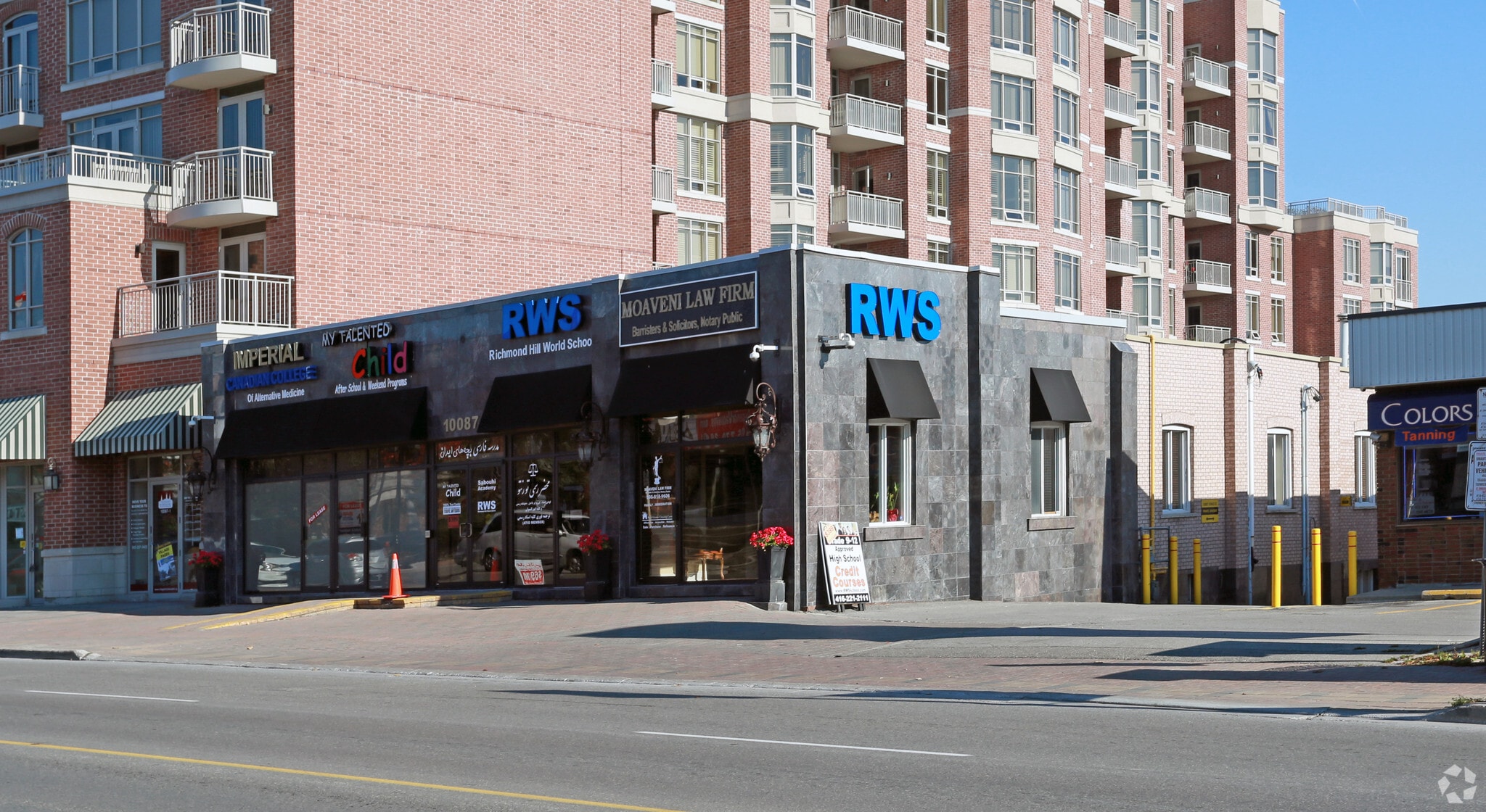 10087 Yonge St, Richmond Hill, ON à vendre Photo principale- Image 1 de 1