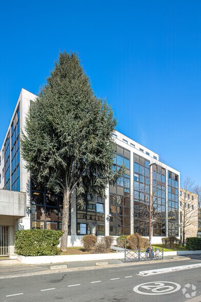 Bureau dans Montreuil à louer - Photo du bâtiment - Image 2 de 6