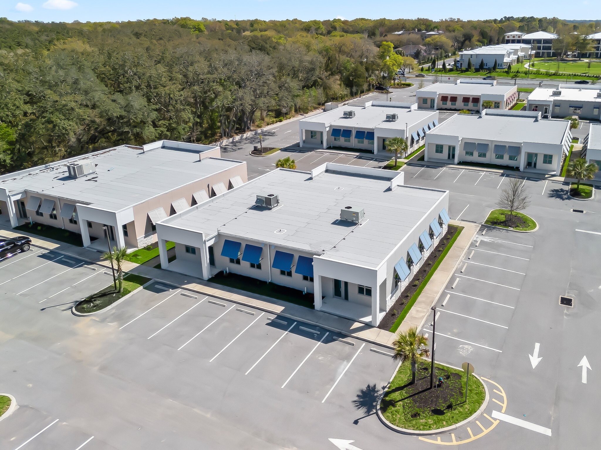 871-801 Highway 466, Lady Lake, FL for lease Building Photo- Image 1 of 8