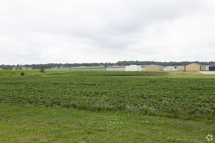 1500 Airport Rd, Paynesville, MN à vendre - Photo principale - Image 1 de 1