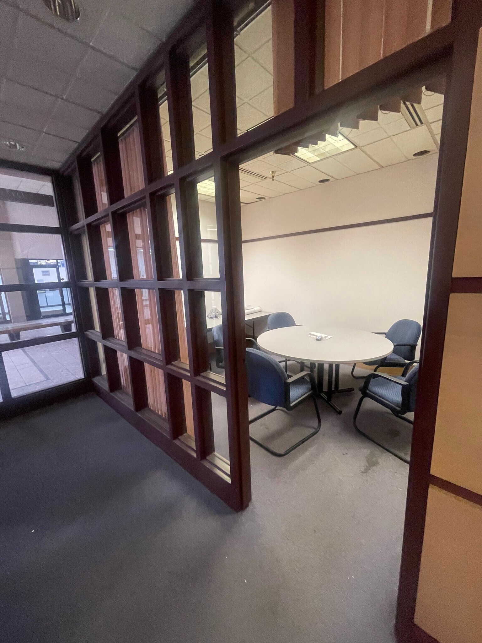 100 S Jefferson St, New Castle, PA for lease Interior Photo- Image 1 of 18