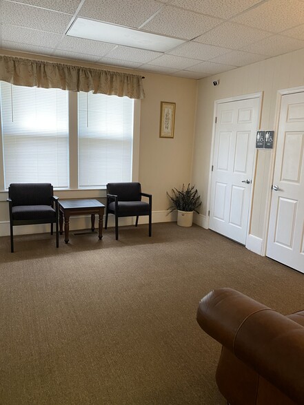 314 E Atlantic St, South Hill, VA à vendre - Photo du bâtiment - Image 3 de 13