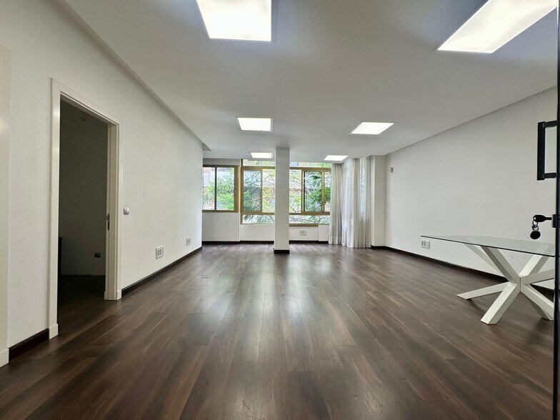 Calle Viera y Clavijo, 11, Las Palmas de Gran Canaria, Las Palmas for lease - Interior Photo - Image 3 of 10