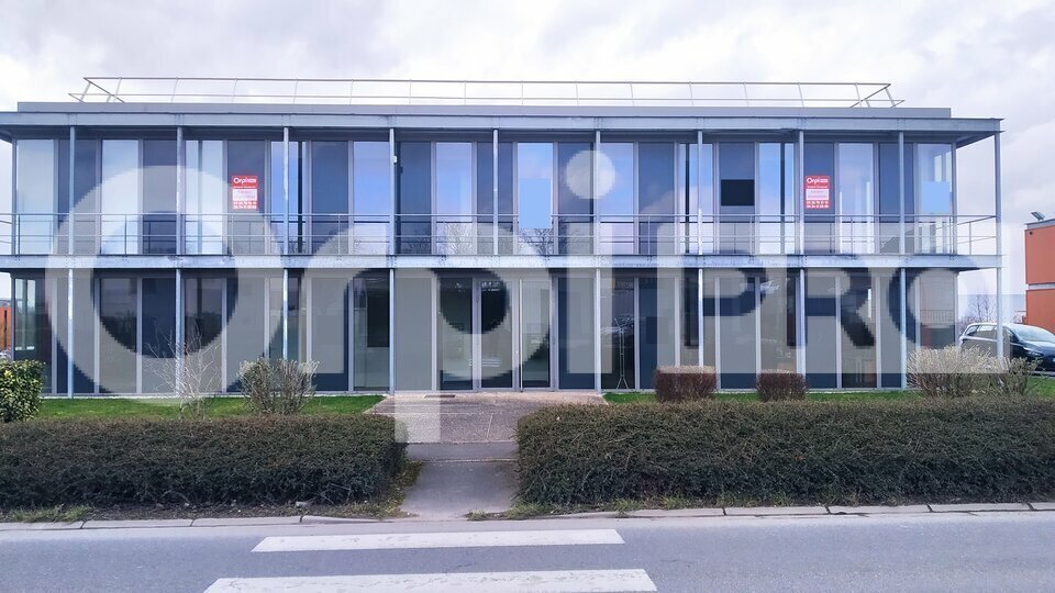 Office in Reims for lease - Building Photo - Image 1 of 2