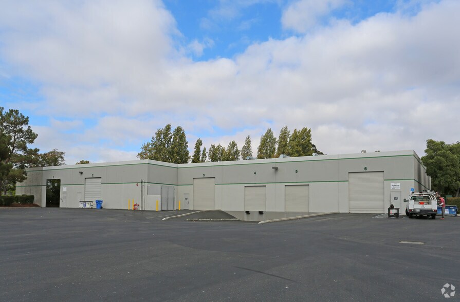3754-3758 Spinnaker Ct, Fremont, CA à louer - Photo du bâtiment - Image 3 de 5