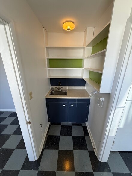 851-855 Sawyer St, South Portland, ME à louer - Photo du bâtiment - Image 3 de 7