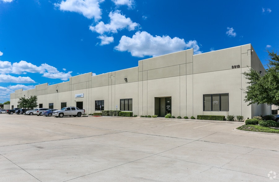 3912 Gattis School Rd, Round Rock, TX for lease - Primary Photo - Image 1 of 5