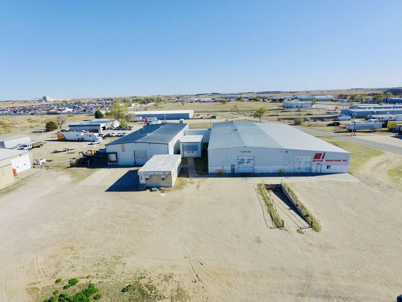 1302 Rath Ave, Dodge City, KS à vendre - Photo principale - Image 1 de 35
