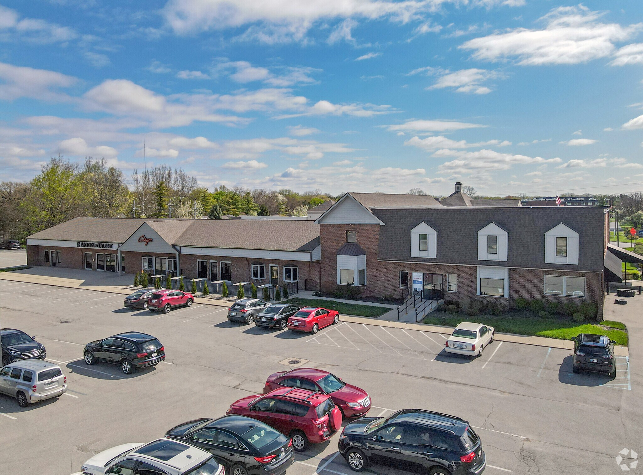 2160 W 86th St, Indianapolis, IN à vendre Photo principale- Image 1 de 1