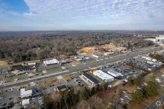 6424 E Independence Blvd, Charlotte, NC - AERIAL  map view