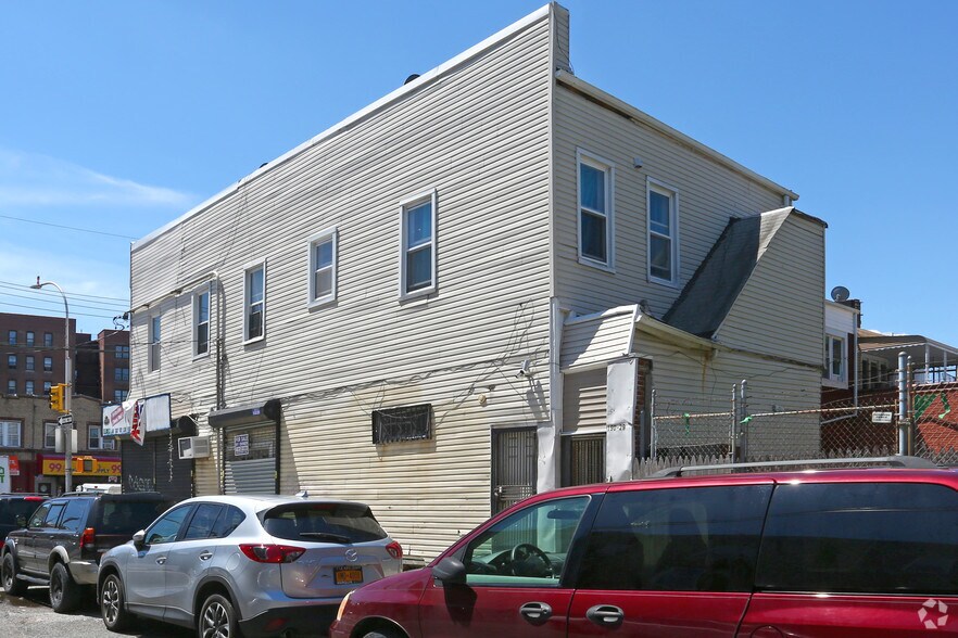 190-29 Jamaica Ave, Hollis, NY à vendre - Photo du bâtiment - Image 2 de 21