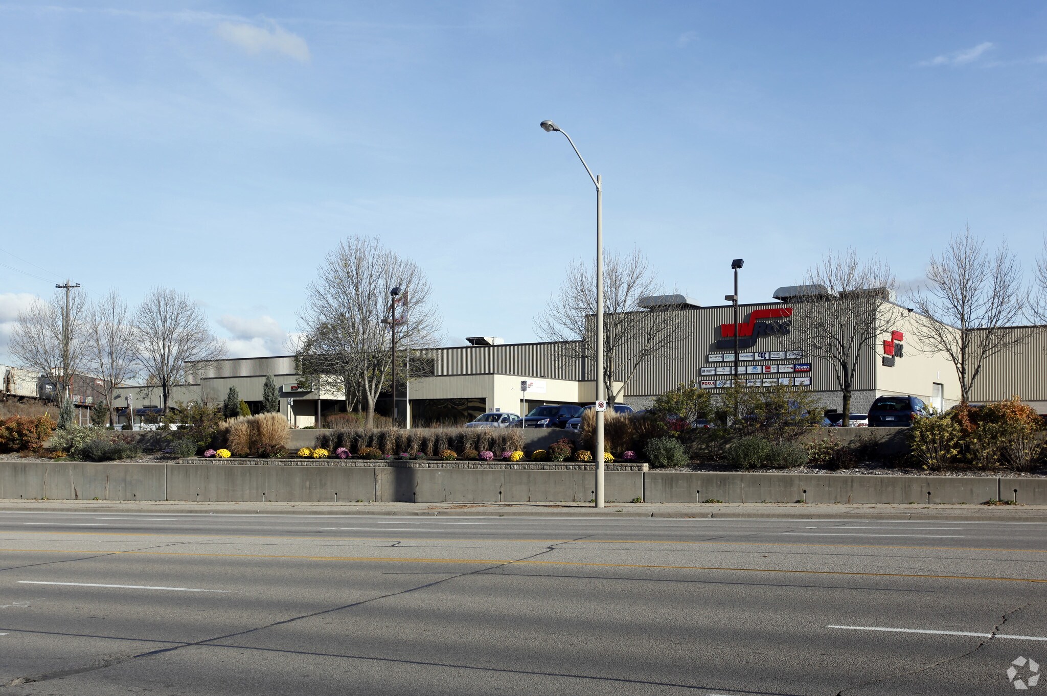 1121 Walkers Line, Burlington, ON for lease Building Photo- Image 1 of 5
