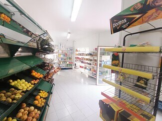 Plus de détails pour Commerce de détail à vendre
