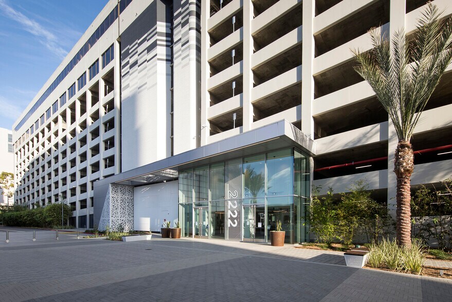 2200 E Imperial Hwy, El Segundo, CA à louer - Photo du bâtiment - Image 3 de 20