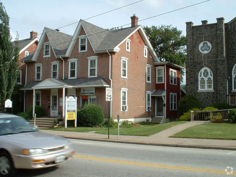 607-609 W Main St, Lansdale, PA à vendre - Photo du bâtiment - Image 1 de 1