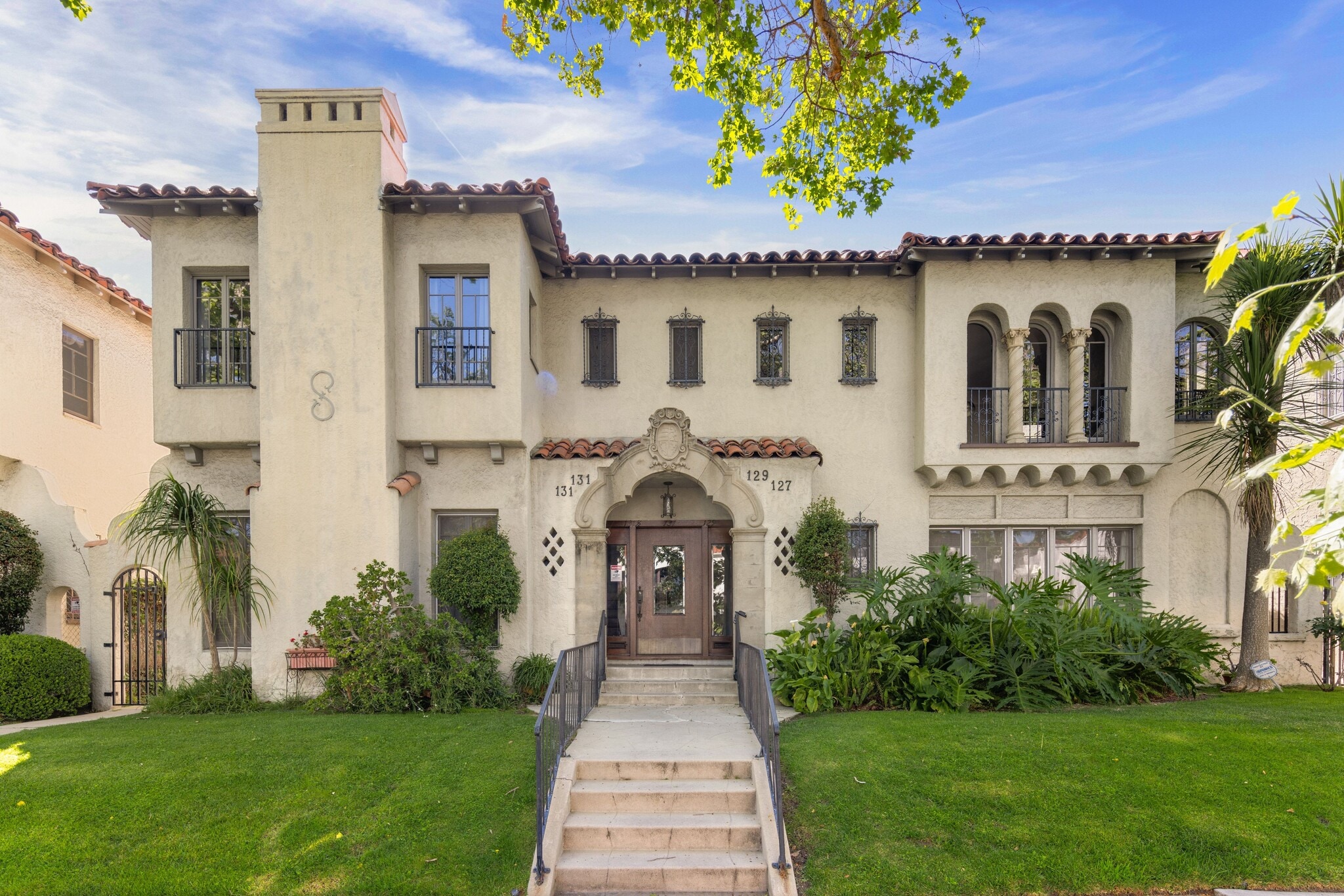 127 S Sycamore Ave, Los Angeles, CA for sale Primary Photo- Image 1 of 7